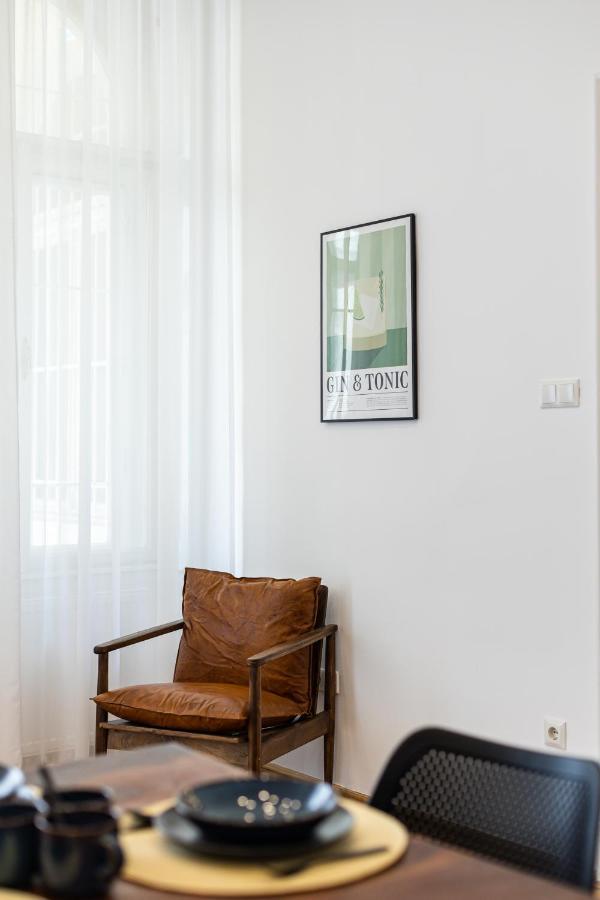 City Center Apartment With Balcony Budapest Extérieur photo
