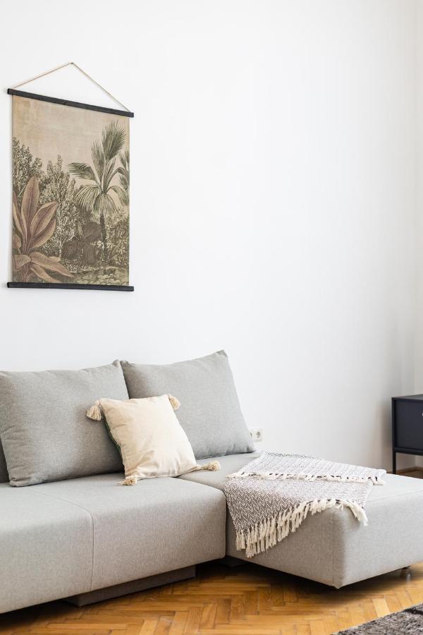 City Center Apartment With Balcony Budapest Extérieur photo